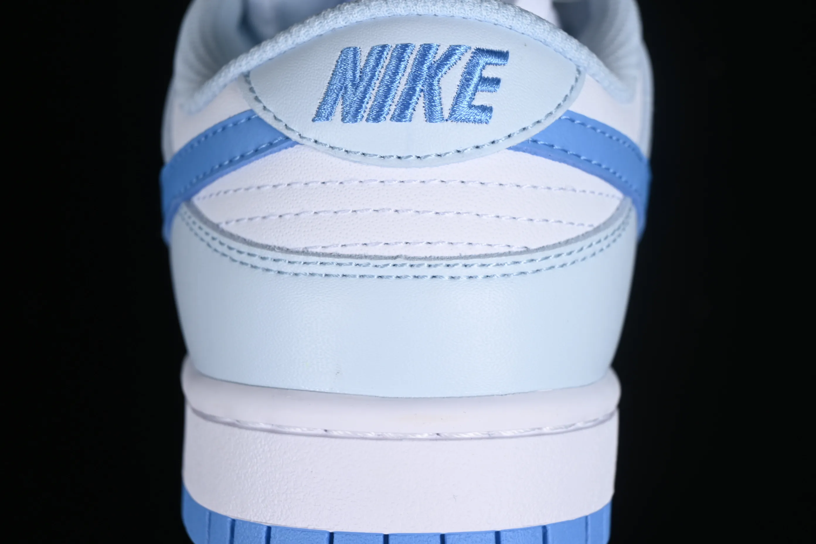 All categories Nk SB Dunk series Nk SB Dunk Low low-top sneakers F version Nk Dunk Low "Blue Tint" small fresh blue SB low-top casual sneakers DD1873-400